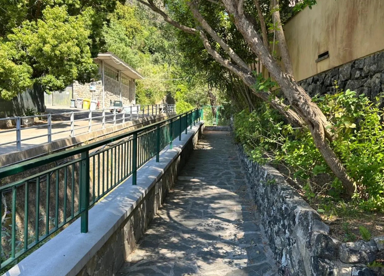 Terrace & Parking - Holiday Home Near Fegina Beach モンテロッソ・アル・マーレ イタリア